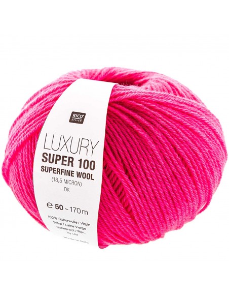 Pelote Luxury super 100 superfine wool dk fuchsia
