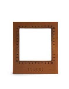 Dana - règle à échantillon en cuir coloris whisky