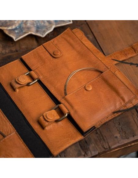 Carita A - étui pour aiguilles à tricoter coloris whisky