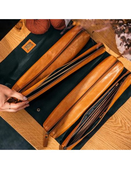 Frankie - étui multi rangement pour aiguilles à tricoter coloris whisky