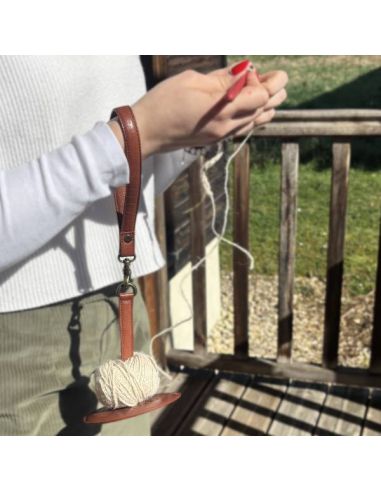 Gyrit- porte-fil avec dragonne coloris rich brown